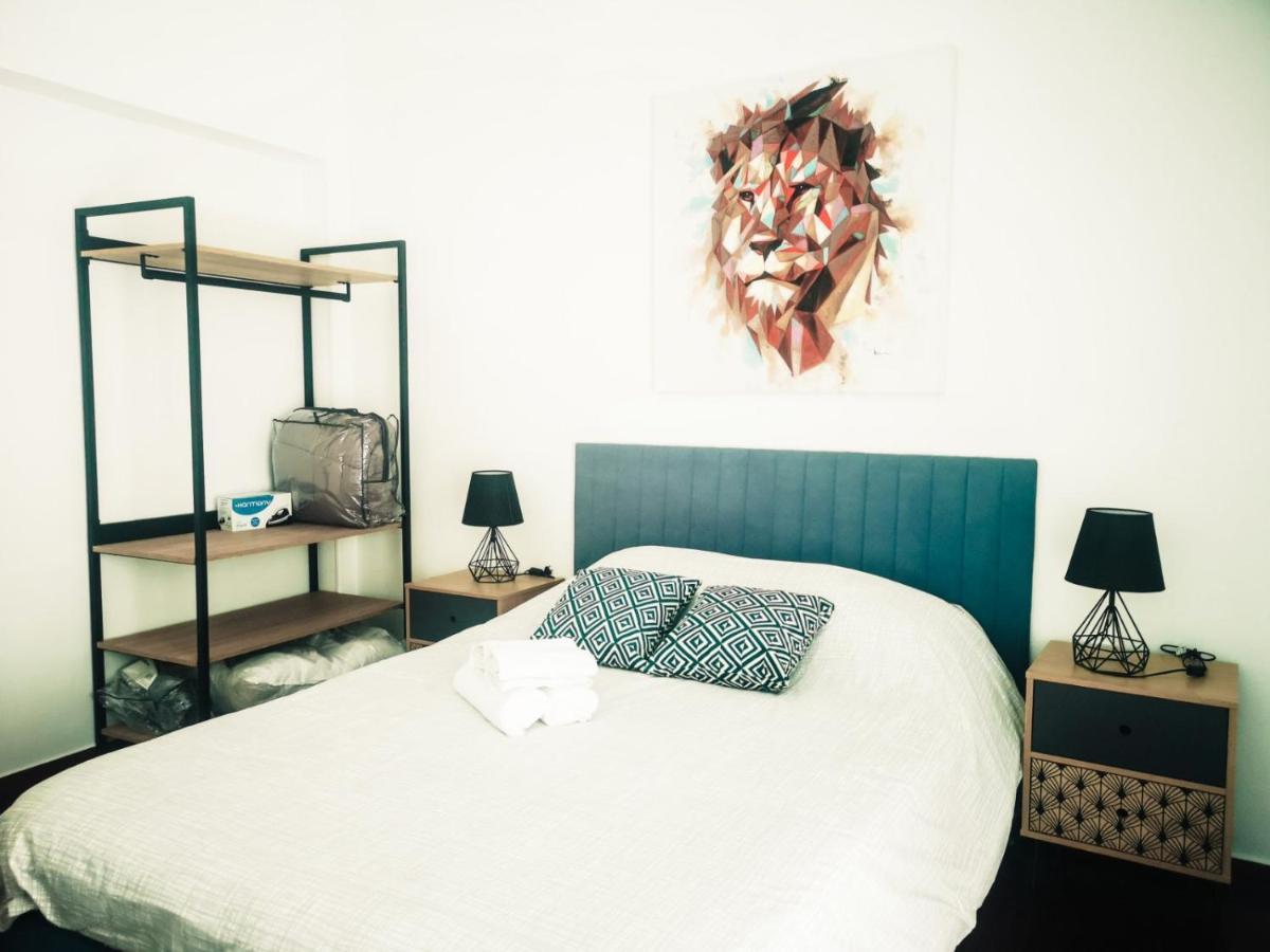 Explore Greece From Colorful City Centre Apartment Chalkís Eksteriør bilde